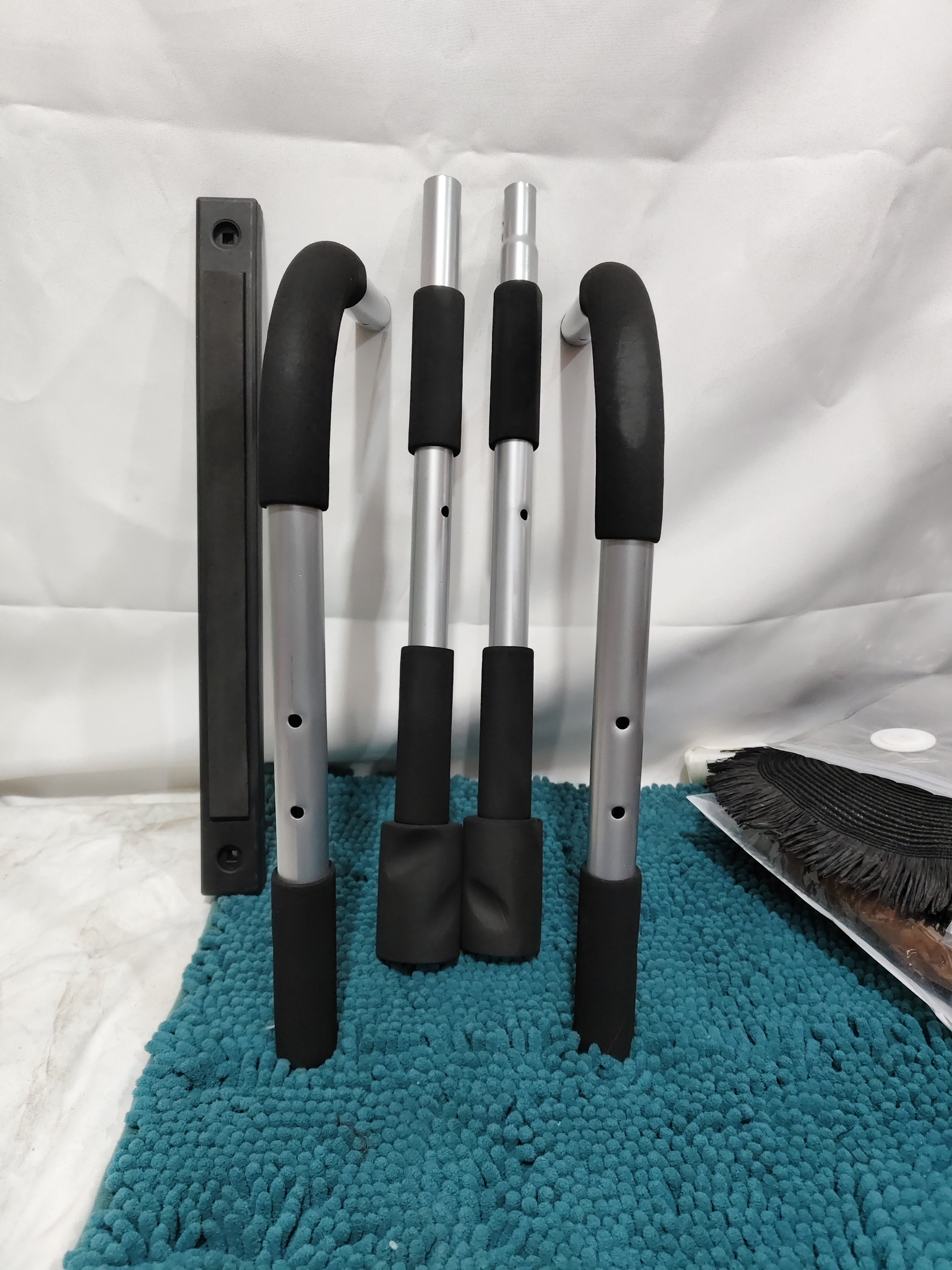 Doorway Pull-up Trainer