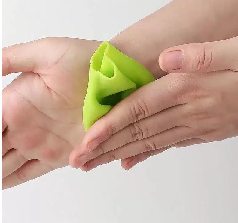 Garlic Shape Manual Household Garlic Peeler