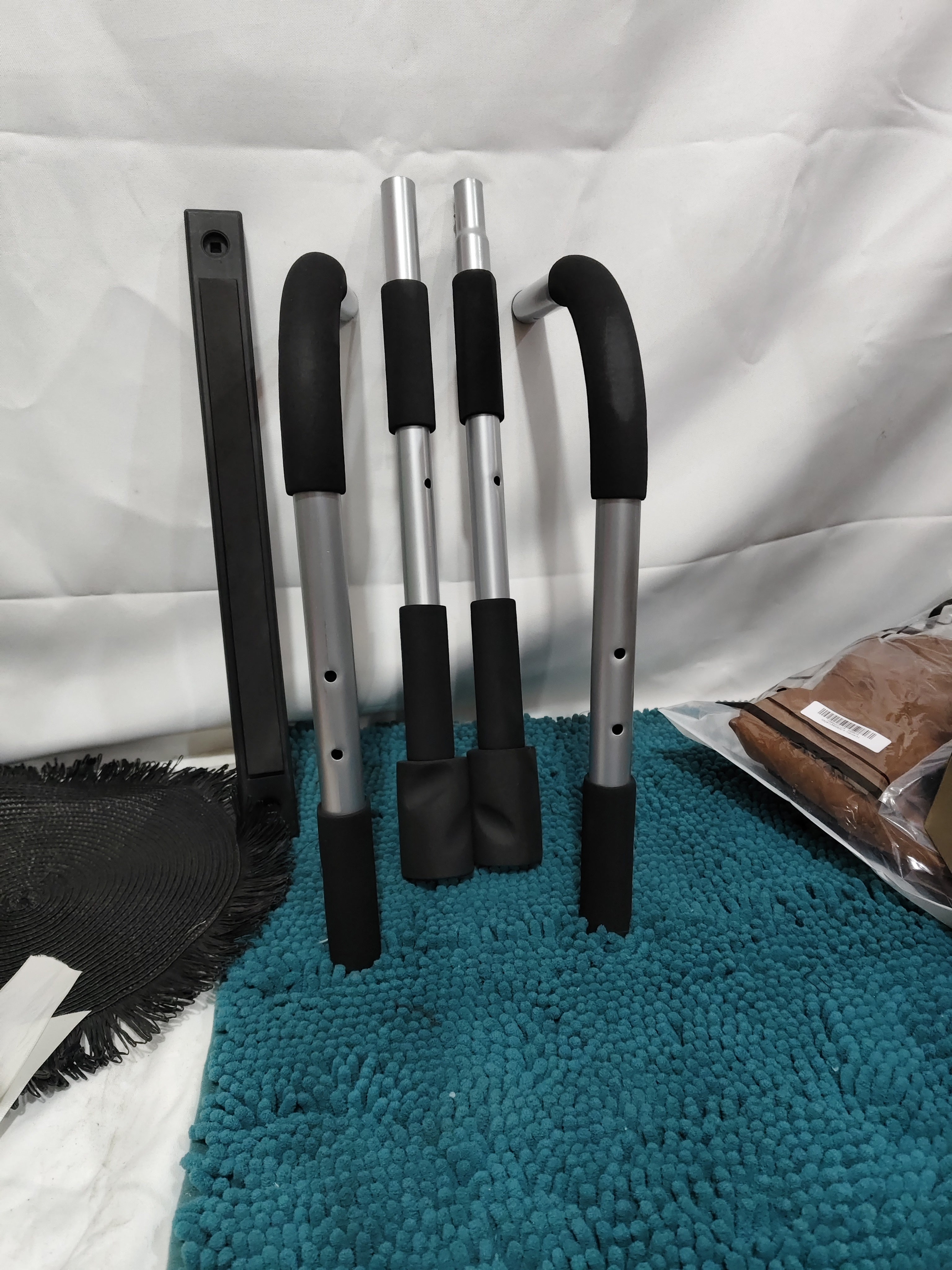 Doorway Pull-up Trainer